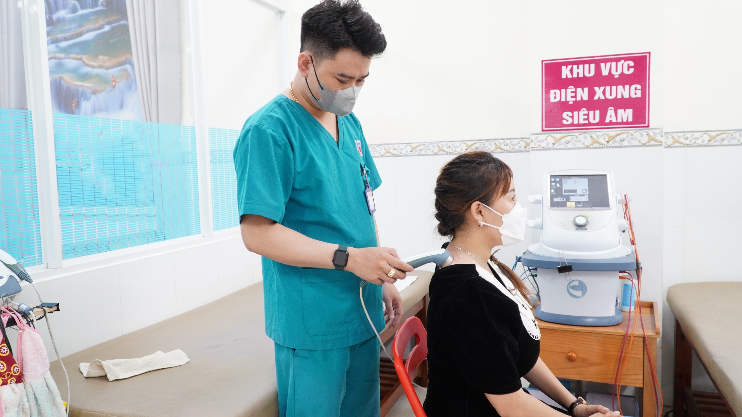 Máy siêu âm trị liệu