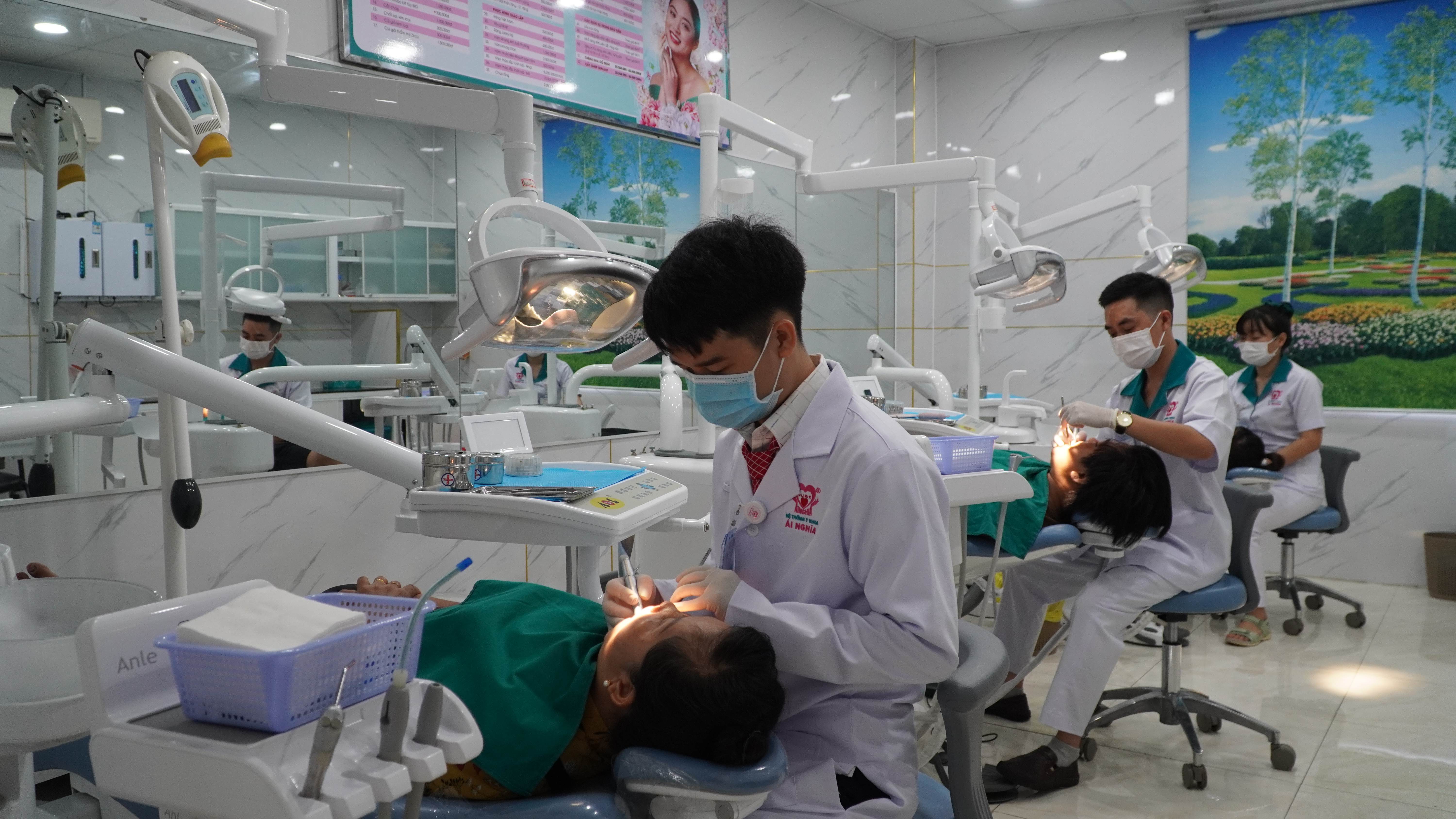 Phòng khám nha khoa hiện đại